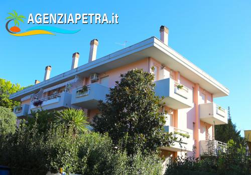 Leoncavallo apartments (San Benedetto del Tronto)